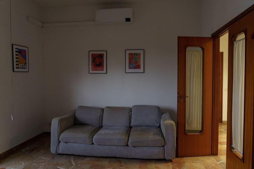 Fanciful 2-Br Outside Ztl Apartment Florence Exterior photo